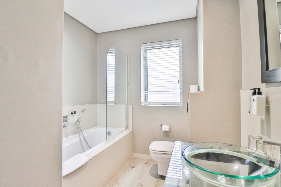 2 Bedroom Property for Sale in Bloubergstrand Western Cape